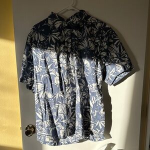 Quiksilver Navy and White Floral Short-Sleeve Button-Down Shirt